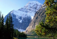 蓝鲸体育：[CBA]冠军在靠近 继伟很冷静.